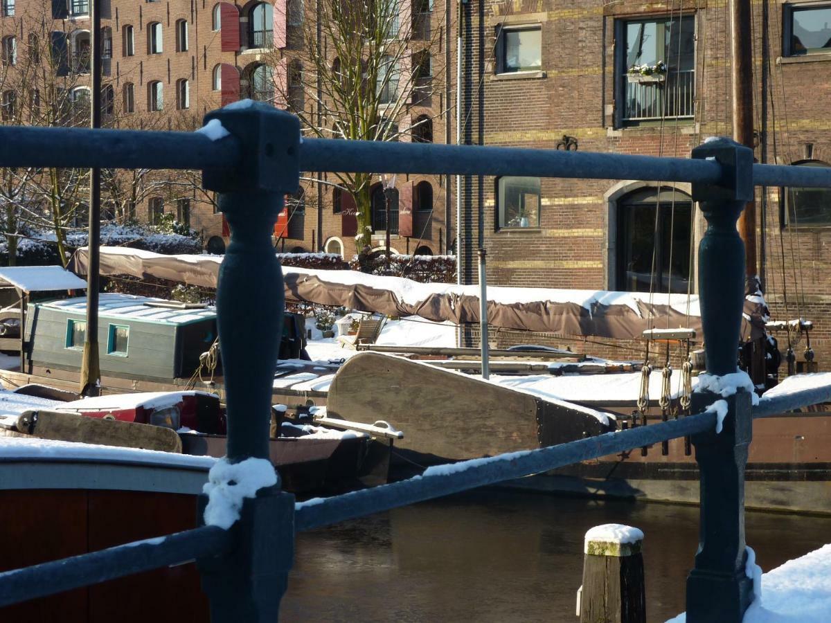 Central & Quiet Canal Apartment アムステルダム エクステリア 写真