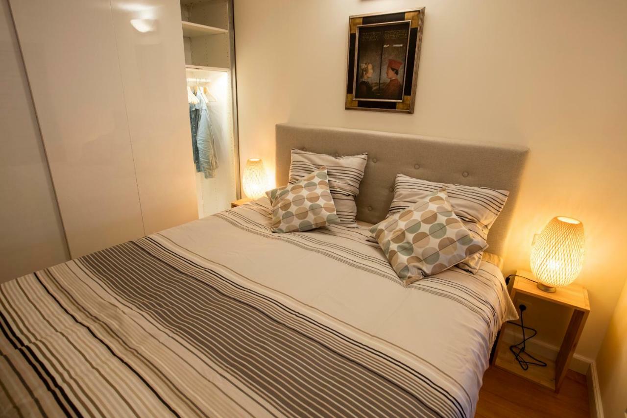 Central & Quiet Canal Apartment アムステルダム エクステリア 写真